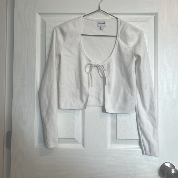 This super cute two piece set from Aritzia is both cozy and stylish! - Picture 2 of 5